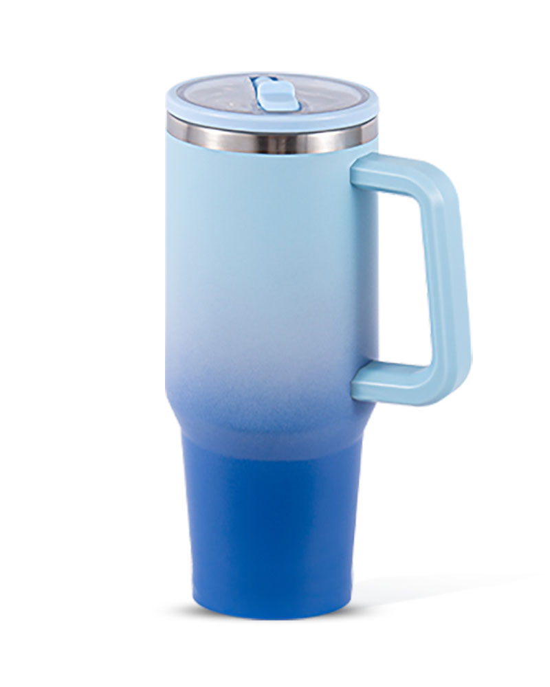 ¿Cómo mejora una taza de viaje en automóvil la comodidad y la seguridad al conducir?